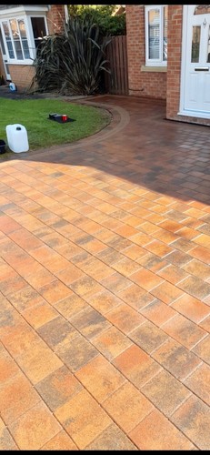 Thomson wet look driveway - wet,